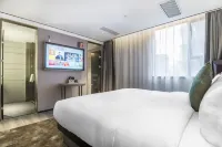 Yishang PLUS Hotel (Guangzhou Beijing Road Pedestrian Street) Hotels near Longjin Xixiguan Dawu District