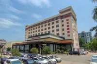 Jinding Hotel Hoteles cerca de Zhan Ruibing Monument