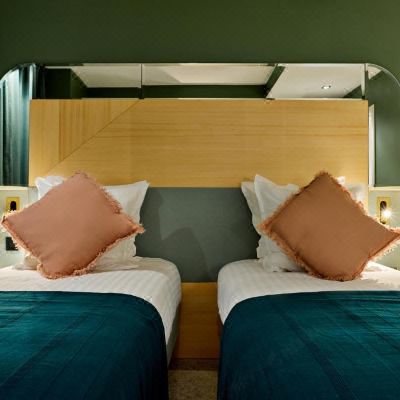 La Most Twin Room Hôtel Amoi Paris Promo Code