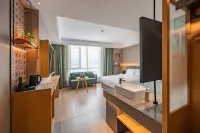 Qiuguo Hotel (Beijing Gongti Sanlitun Taikoo Li Branch) Hotels near Shiji Park