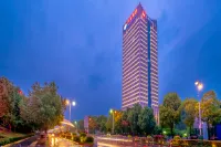 Great Wall Holiay Inn (Yichang Three Gorges Wuyue Plaza Yiling Wanda stored) Hotels near Yichang Railway Station