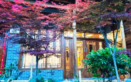 Zhangjiajie Wuling Spring Inn (72 Qilou Scenic Area)