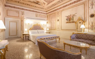 Ca' Bonfadini Historic Experience Hotels near Coop Querini CASTELLO