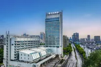 Yilong Hotel Hotels near Olympic Sports Expo Center Main Stadium