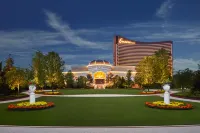 Encore Boston Harbor Hotels near Bunker Hill