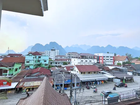 Vang Vieng Central Hotel