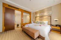 Jinling Grand Hotel Hotels near Shanghai Railway Station