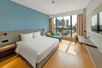 Holiday Inn Express Xiamen Tongan Hotels near Butterfly Valley