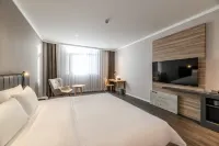 Hanting Youjia Hotel (Baicheng Shengli West Road Branch) Hotels near Xiongfeng Oil And Grain Food Store