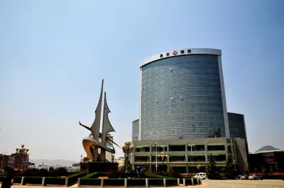 Haolong Hotel Hotel di Ludian County