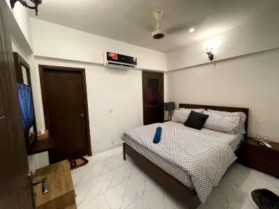 Multan Luxury Guest House Hotels near Haram Gate