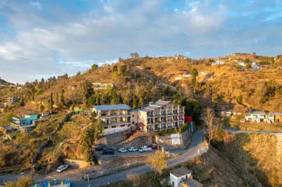 Himalayas by the Lake Hill Hotels near muktesawr आदर्श नगर कालोनी रिंगोनिया बना