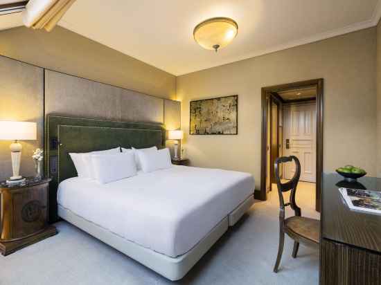 NH Collection Carlo IV Rooms