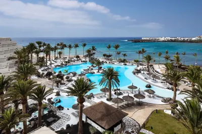 Paradisus by Meliá Salinas Lanzarote – All Inclusive – Adults Only Отели рядом с достопримечательностью «Lanzarote Aquarium»