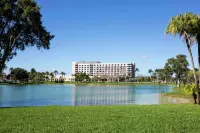 Hilton Miami Dadeland Hotels near Staples