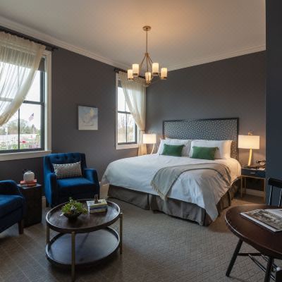 Premium King Studio Atticus Hotel Promo Code