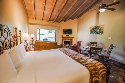 Villas at Poco Diablo Hotels near Stone Age Sedona