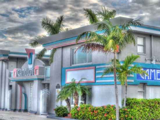 Camelot Beach Suites Hotel Exterior