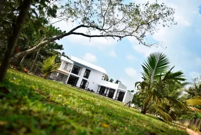 Sudu Gedara Hotels near Koggala Lake