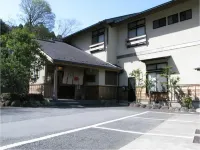 Jindainoyu Hotels near Izu City Museum