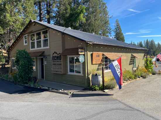 Yosemite Basecamp Hotel Exterior