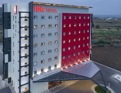 Ibis Irapuato Hoteles cerca de Sam's Club Irapuato