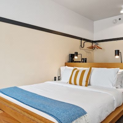 Premier Room, 1 Queen Bed (Self Check-in with Virtual Front Desk) The Maverick by Kasa Promo Code