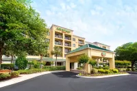 Courtyard Myrtle Beach Barefoot Landing Hotels near South Strand Recreation Center