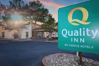 Quality Inn Aurora Denver Hotels near Lady Foot Locker