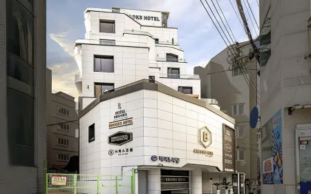 Busan Songjeong Brooks Hotel