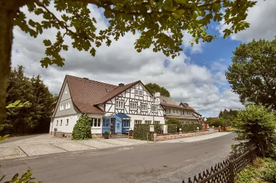 Das Landhotel & Restaurant Am Trätzhof - Grösch Gastro GmbH Hotels in der Nähe von Burg Apotheke