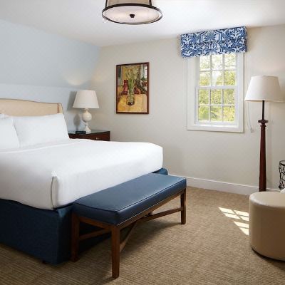 Deluxe King Room-Main Inn Boar's Head Resort Promo Code