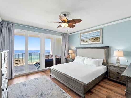 Laketown Wharf Resort by Panhandle Getaways Rooms