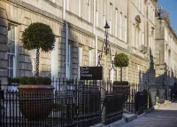 No.15 Bath Hotels near Bath Royal Literary and Scientific Institution