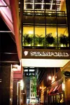 Stamford Plaza Melbourne Hotels near House