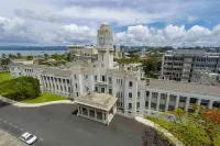 Island Accommodation Suva Premier Hospitality Hôtels à proximité de : The Presidential Mansion