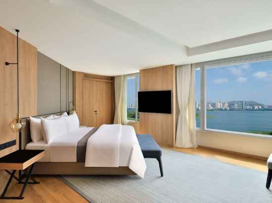 The Westin Mumbai Powai Lake Rooms