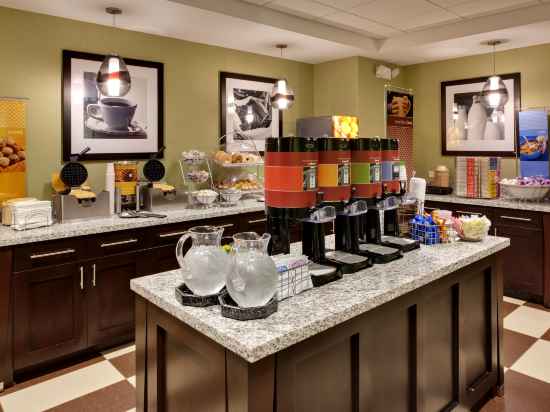 Hampton Inn Seneca Falls Dining/Meeting Rooms