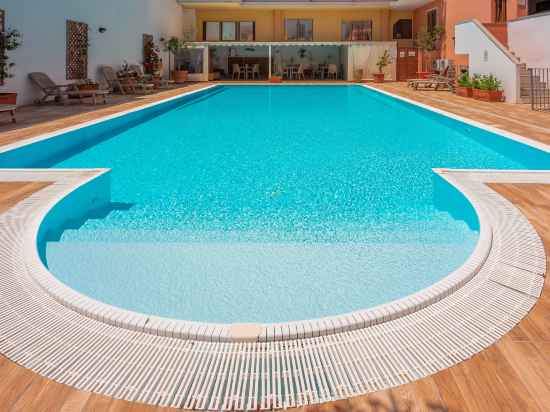 Relaxing Cristal Blu Studio Sleeps 3 Num1489 Fitness & Recreational Facilities