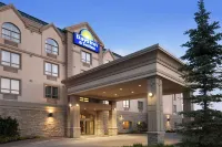 Days Inn & Suites by Wyndham Collingwood Hotels near Butter Gallery