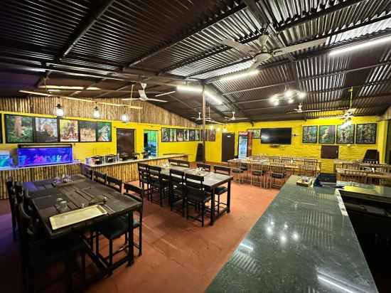 Pench Tiger Home Dining/Meeting Rooms