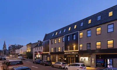 River Ness Hotel, A Member of Radisson Individuals Hotel dekat Bandara Inverness