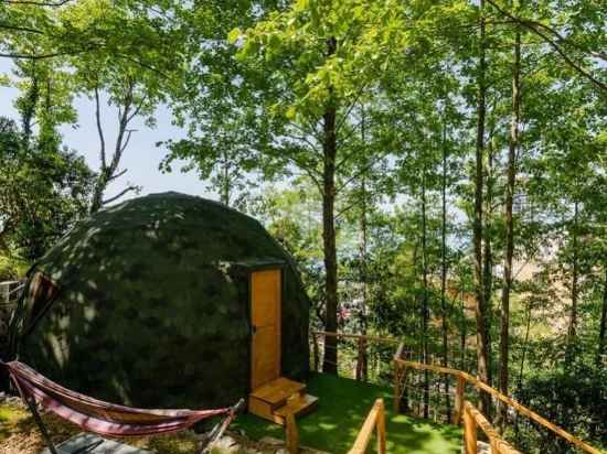 Glamping Martini Kvariati Hotel Exterior