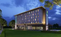 Holiday Inn Express Kolkata Airport Hotels near Kalitala Math