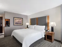 Holiday Inn Calgary-Airport Paradyme周辺のホテル