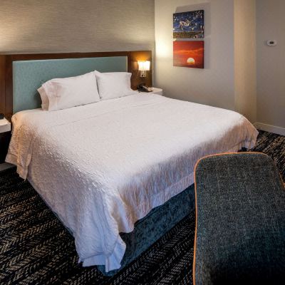 Queen Accessible with Tub Non-Smoking Hampton Inn Long Island/Commack Promo Code