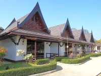 Paradis Vert Hotels near Ban Khao Khom Mosque