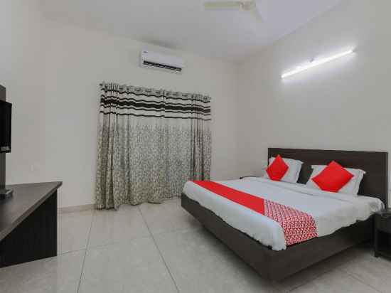 OYO 22211 Shree Ankanatheshwara Residency Rooms