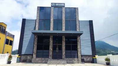 Charaka Grande Hotels in Kejajar