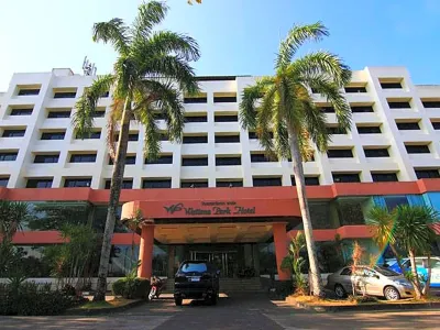 Wattana Park Hotel Hotel di Trang